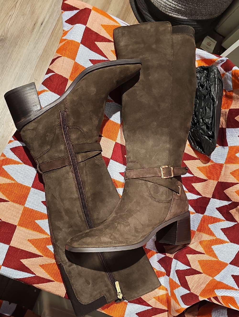 Easy Spirit Dark Brown Suede Knee High Boots with Buckle. Ladies Size 9 - Picture 8 of 12